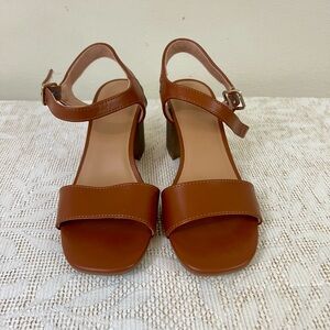 Old Navy Tan Women's Heels